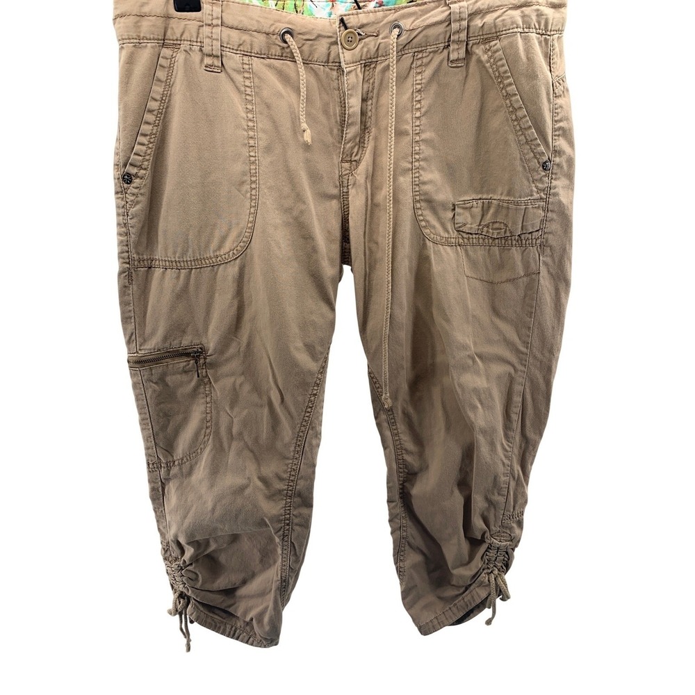 Unionbay Womens Khaki Cargo Capri Pants Tan Drawstring Utility Size 11